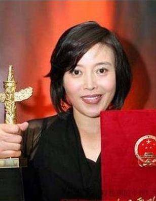 6夺"影后"的丁嘉丽,婚内不忠诚,丈夫"教科书式"的报复太解恨_胡广川