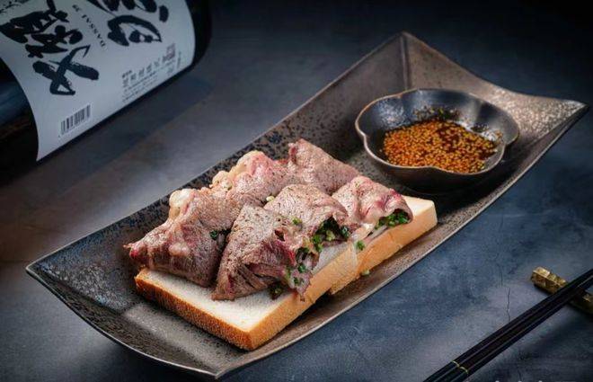 地址:深圳市梨园路halo广场一期一楼l1-8电话:17322334418尘八kitchen