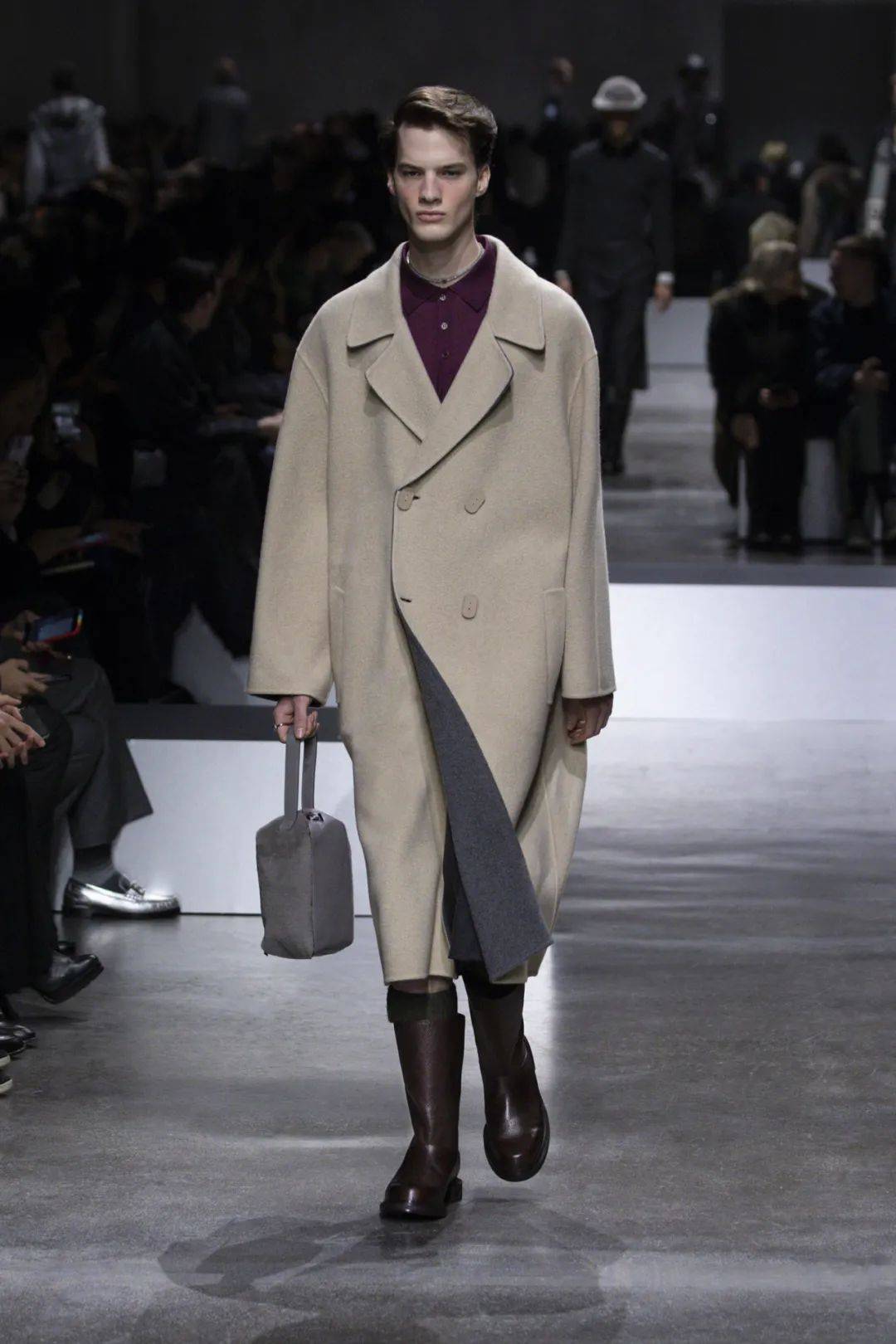 rr · trends | 艺术之翼:米兰男装周展现男性时尚