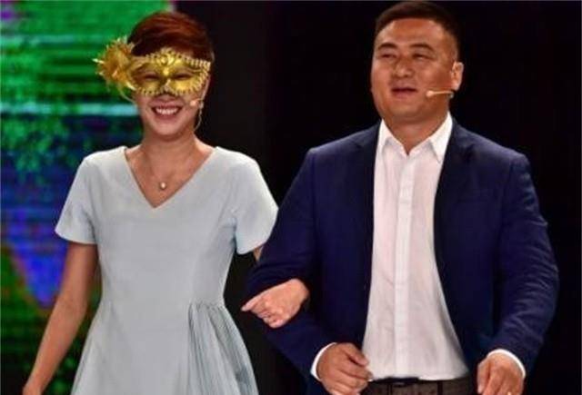 原创杨璞看上小11岁美妻长腿拒为70万踢假球现扎根青训