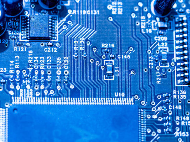 提升飞行性能的秘密武器!无人机pcb板制作攻略!_设计_电路_稳定性