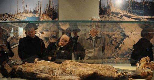 原创新疆出土4000年前睡美人皮肤吹弹可破复原后是位大美人