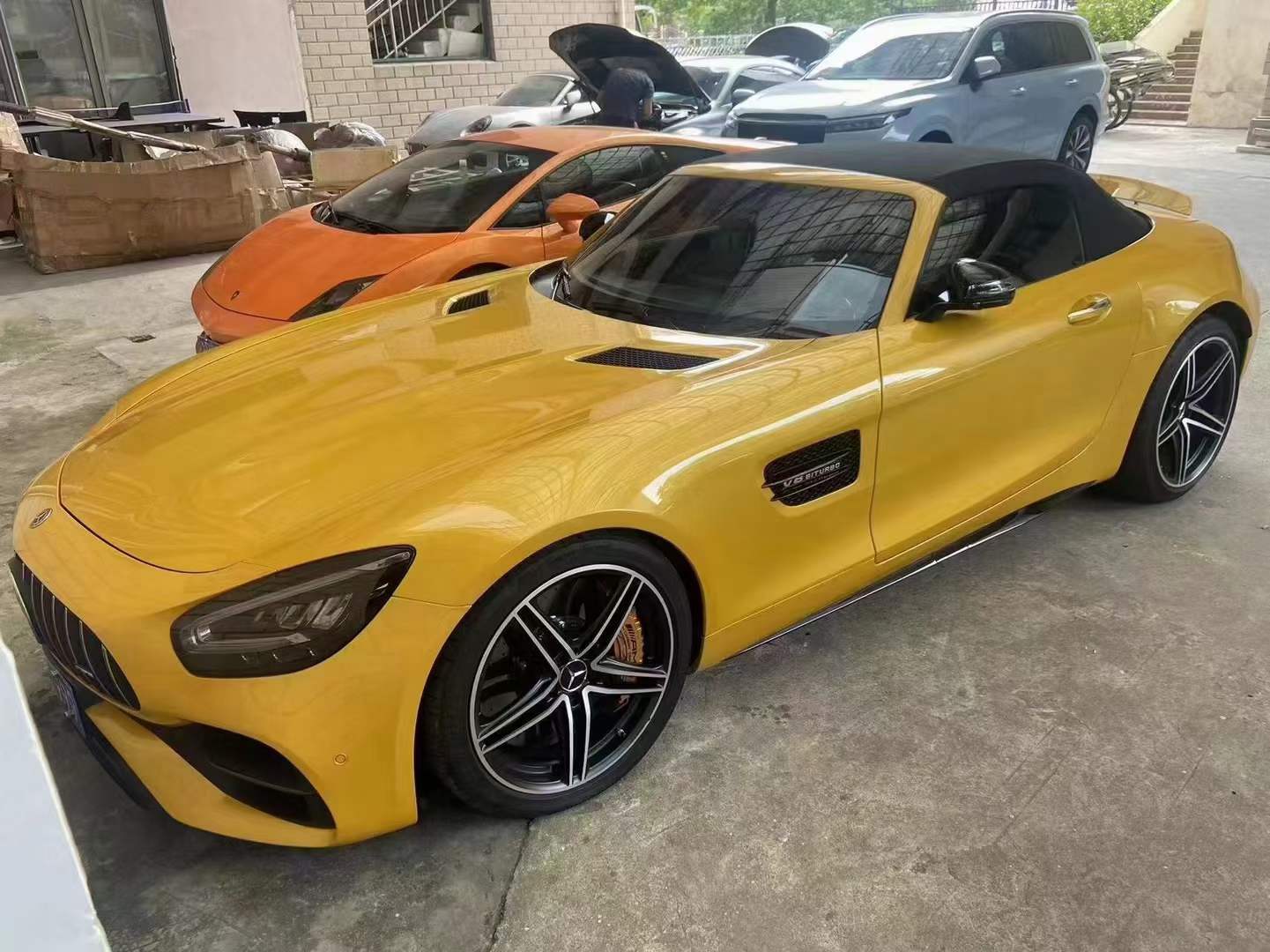 法拉利f8敞篷,奇缺黑红搭配颜色_搜狐汽车_搜狐网