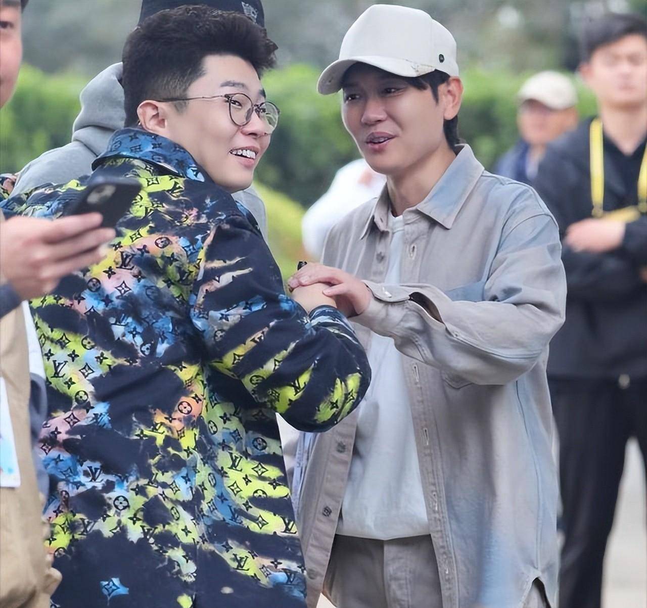 原创周九良做客岳云鹏综艺精彩表现引热议小先生称号名副其实