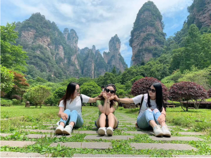 张家界旅游当地评价较好旅行社推荐 张家界旅游当地旅行社报价多少