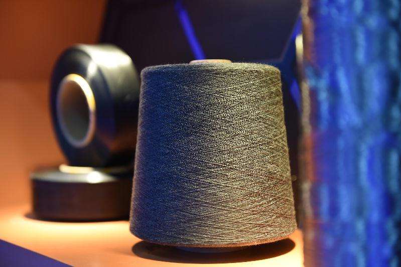 山东稀有科技发展有限公司石墨烯系列获评2025中国流行面料优秀奖