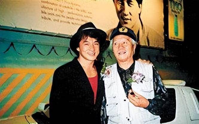 但他还是咬咬牙,狠了狠心,跟于占元签了十年合同,房道龙自然没想到