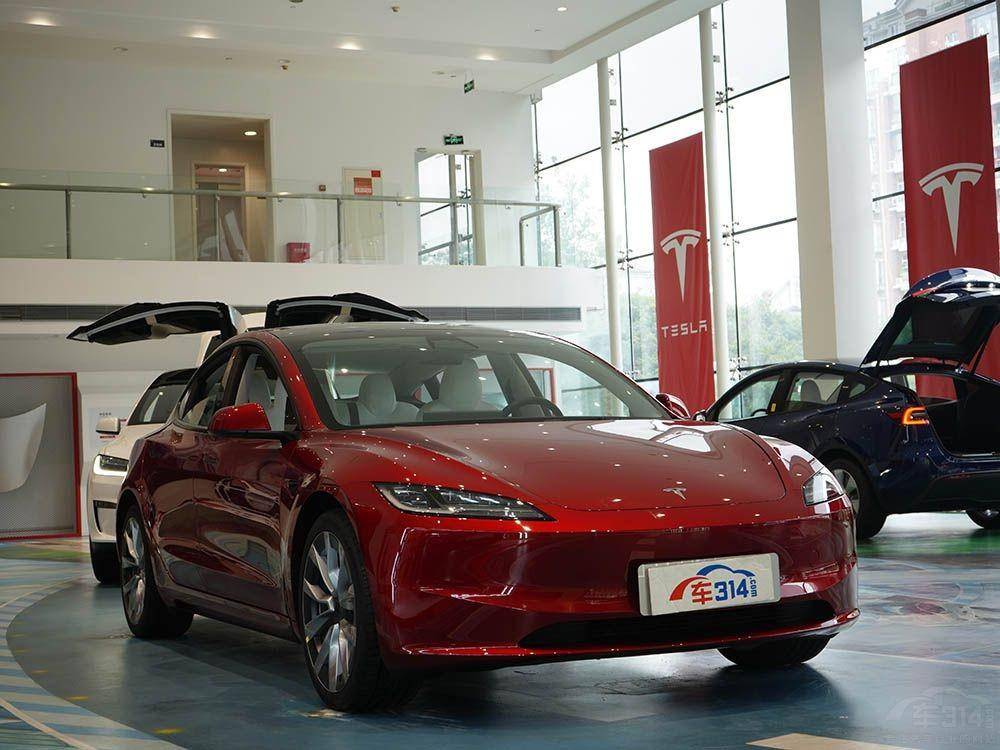 比亚迪汉ev荣耀版顶配下探至24.98万,比model 3入门版更值得买?