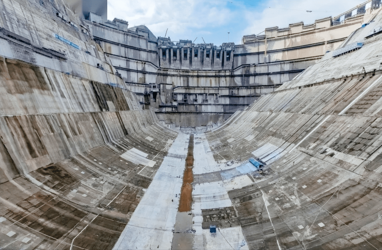 白鹤滩水电站右岸座环图片