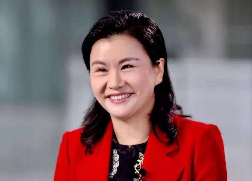 原创湖南女首富15岁成为打工妹靠玻璃起家45岁挣下500亿身价