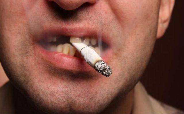 原创男性一天最多能抽多少支烟医生控制在这个数或许还可以