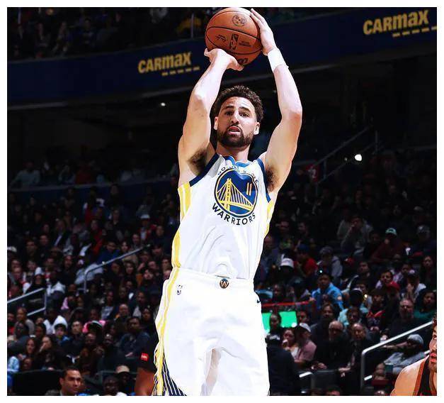 原创库里克莱末节双双爆发创下纪录保罗加入战团称霸篮坛