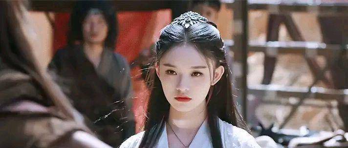 偏偏要去整牙,如今的林允既像舒淇也像韦唯_明星_美人鱼_电影