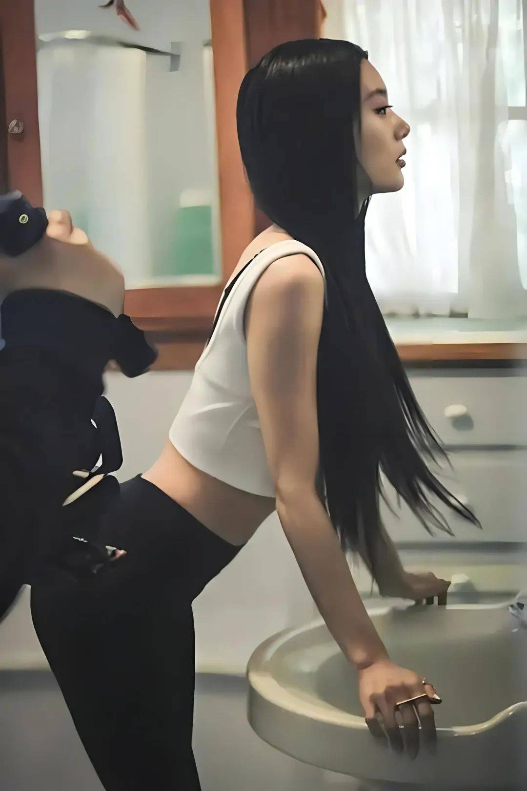 原创亚洲第一美女克拉拉到底有什么魅力当她穿上紧身裙后网友流口水了