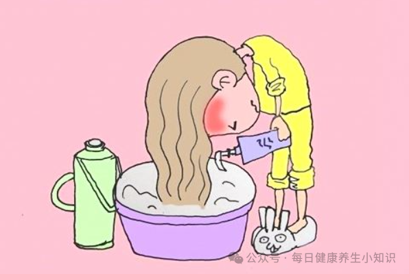 早上洗头和晚上洗头哪个更健康