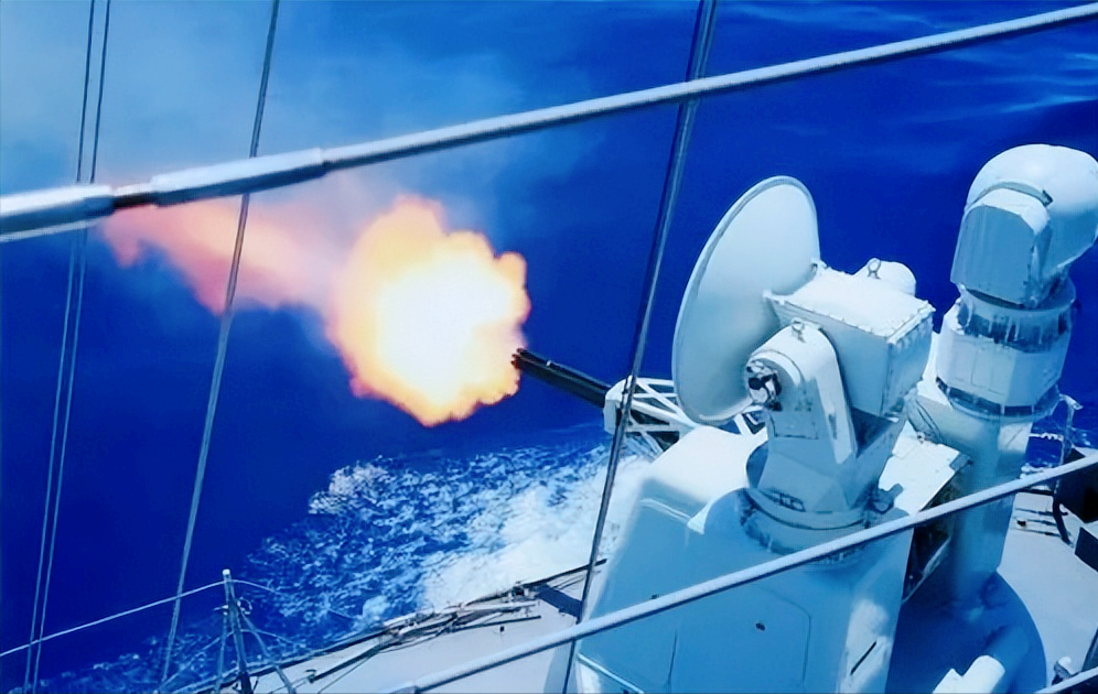 原创中国最强近防炮亮相射程达到5000米速射每分钟11000发