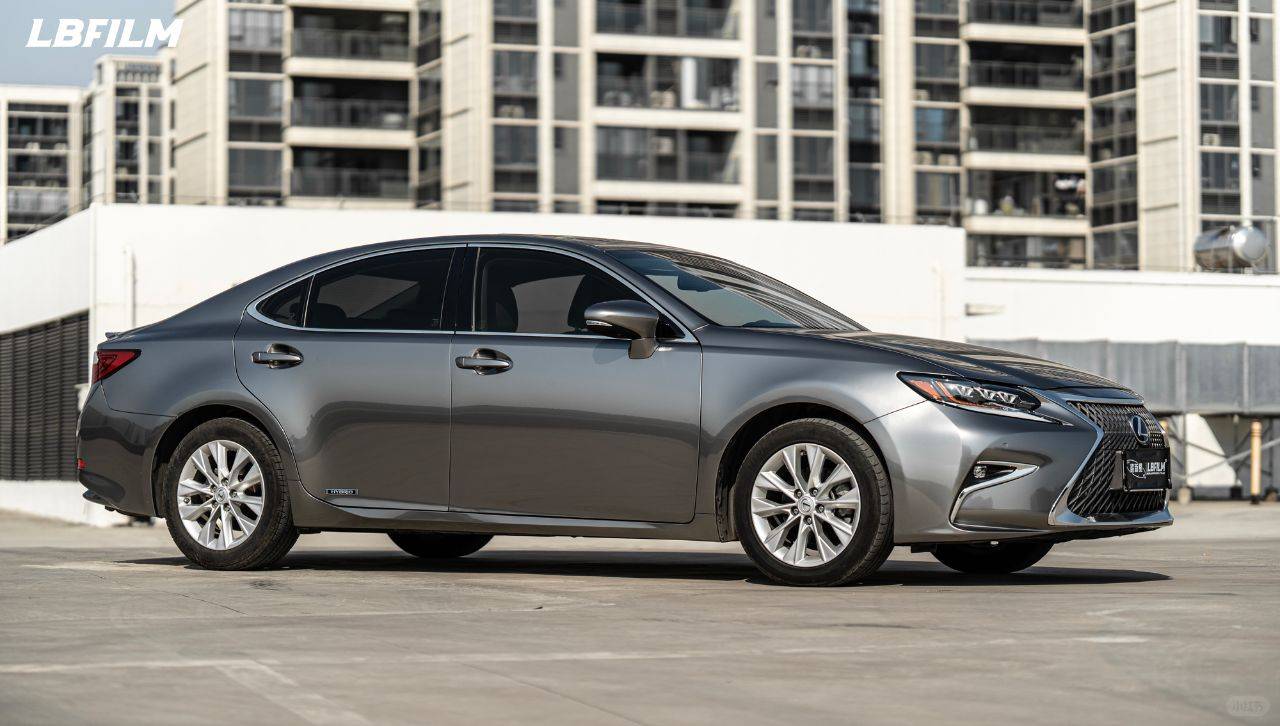 雷克萨斯es300h-lb改色膜液态金属银,满满的高级感扑面而来_生活_颜色