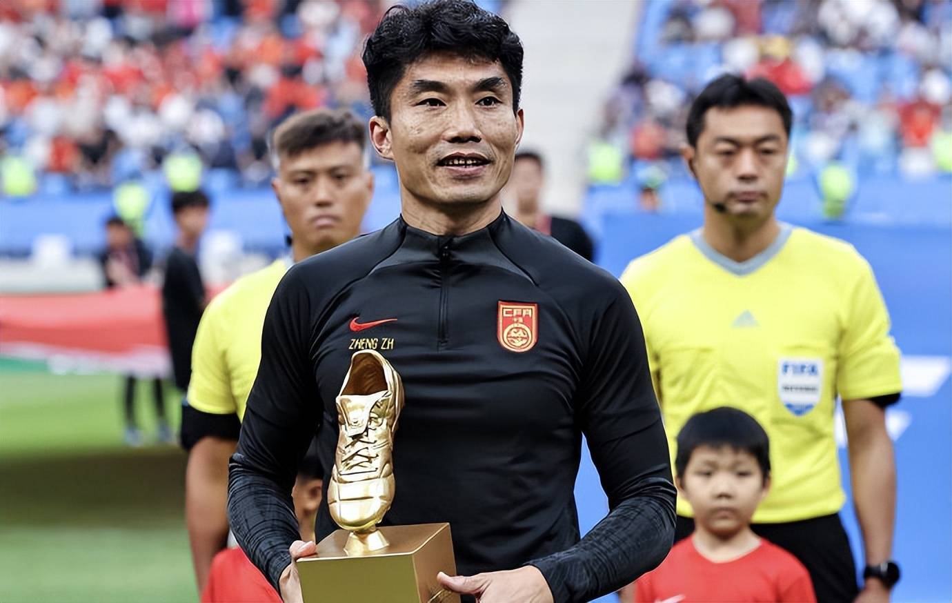 伊万科维奇上任国足教练 还得靠郑智大佬 就不知是带来好运 还是厄运