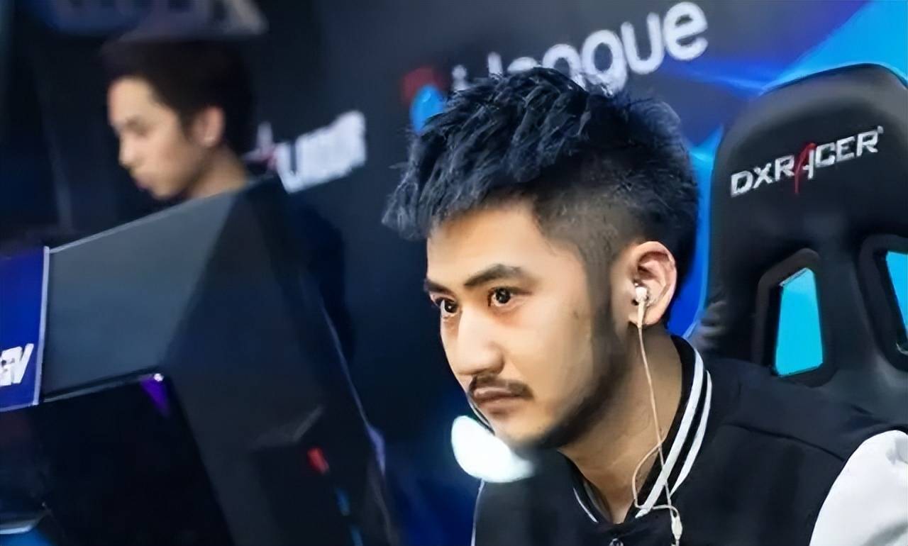 相信很多喜欢看茄子直播的csgo玩家都知道,打职业时的"电竞王力宏"