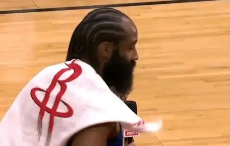 原创泪目了哈登再次示好火箭2个举动证明他爱休城归来吧大胡子