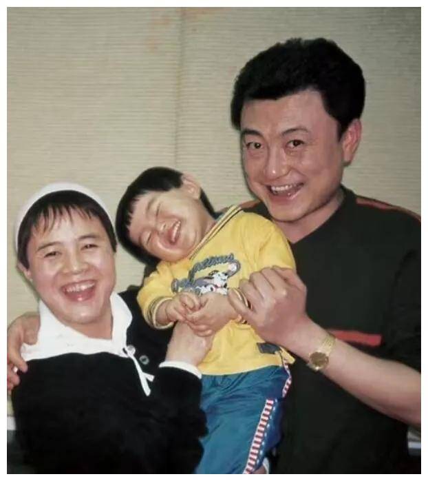 57岁金龟子王纯燕喜当姥姥小宝贝长得像姥爷王宁福气满满