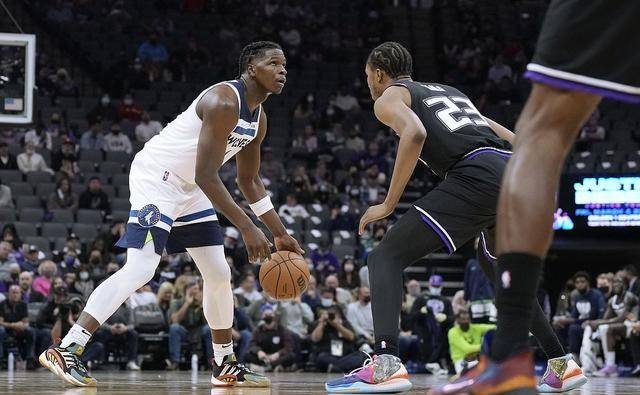 原创骑士队主场迎来反弹良机森林狼背靠背且缺少唐斯即战力不足