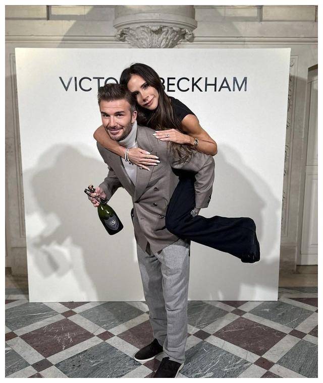 原创贝克汉姆一家亮相时装周小七潮装成熟罗密欧前女友备受瞩目