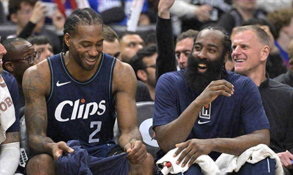 告别快船,向三巨头致敬,泰伦卢宣布,接下来将由你们两人扛大旗_威少