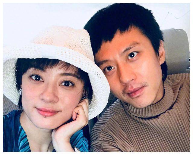 原创邓超甜蜜庆祝媳妇孙俪生日情比金坚浪漫至极