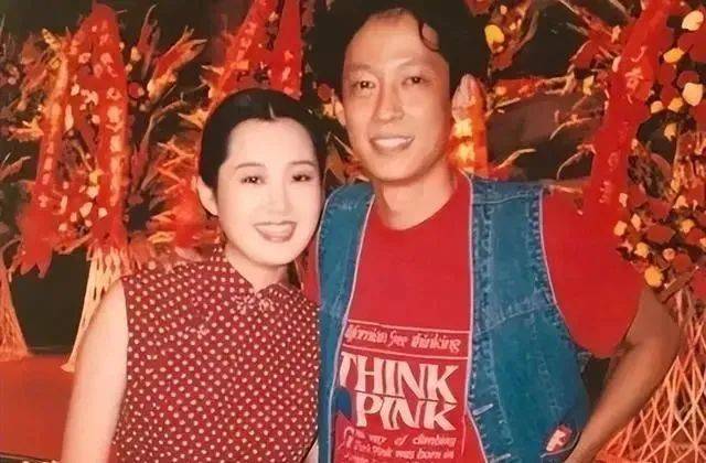 但许晴这一生中,最爱的一个男人却不是王志文,而是一名叫刘波的富商.