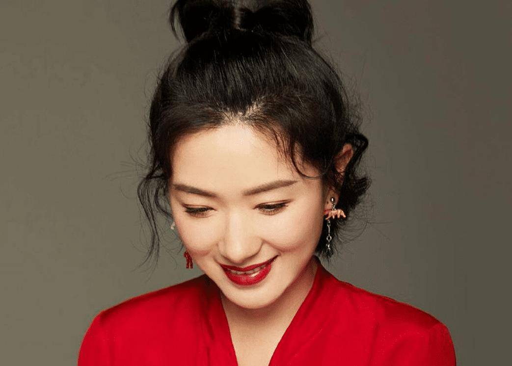 原创万茜低调有演技不找事身上有股由内而外的帅气与时尚