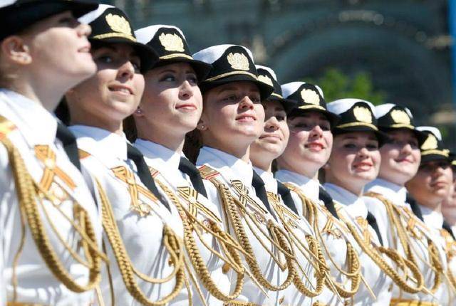 俄罗斯女兵退役后为何很多人都嫁不出去主要有三点原因