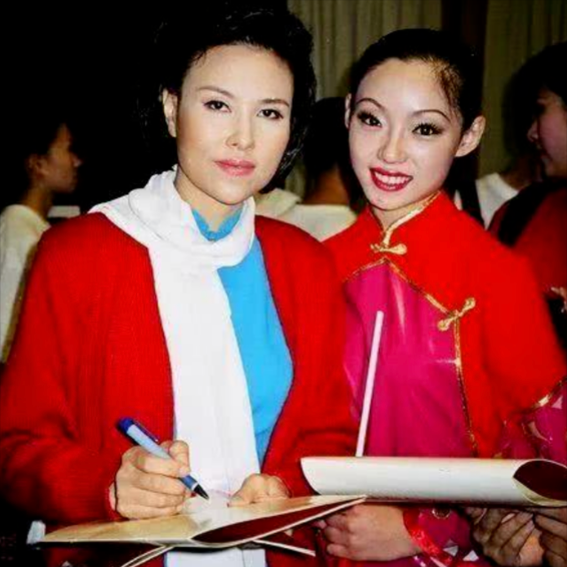 原创她24岁一唱成名48岁丈夫入狱不抛弃患癌后丈夫用全部身家医治