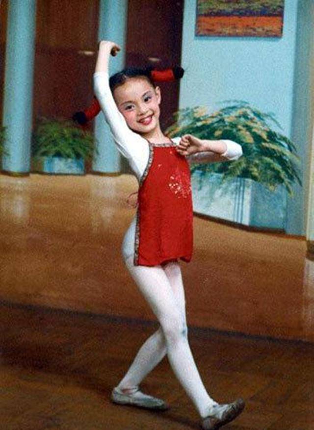 原创孙俪视父如仇多年为何却愿意扶持同父异母的妹妹