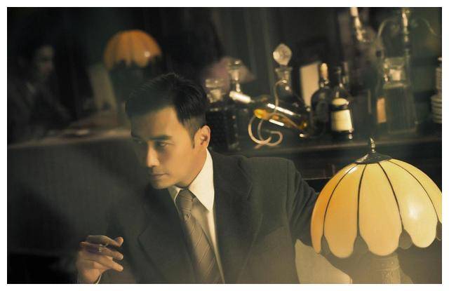 与《风筝》同时启发,揭示了谍战剧的惊人深度_广大观众_剧中_张嘉译