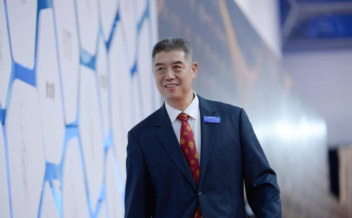 原创看了徐济成说的放开外援才知道没有想象中那么简单