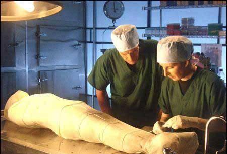 原创2500年前的木乃伊肚子里传来心跳声专家解剖后发现事情不简单