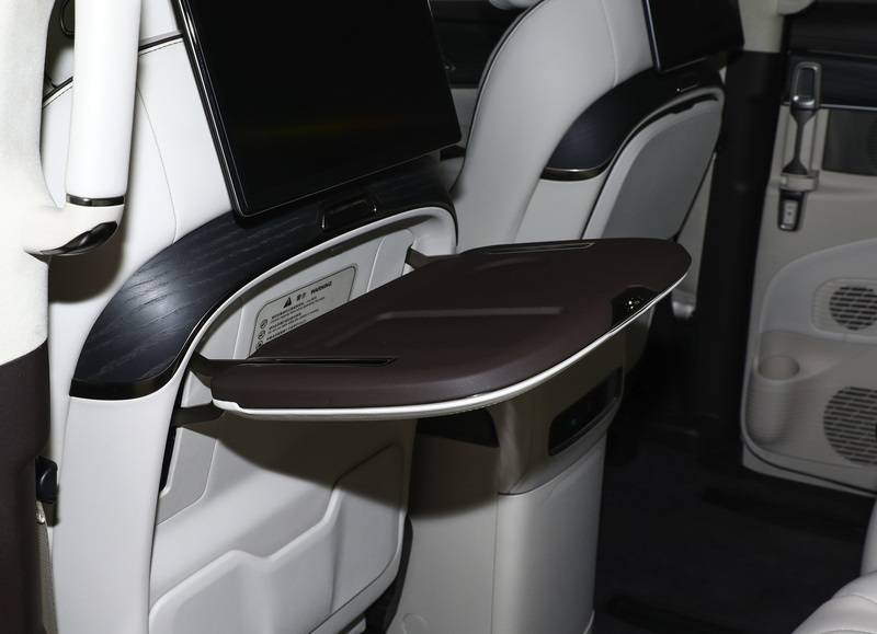 比亚迪:好戏才刚刚开始,销冠mpv增配不增价,标配电吸门 冰箱_搜狐汽车