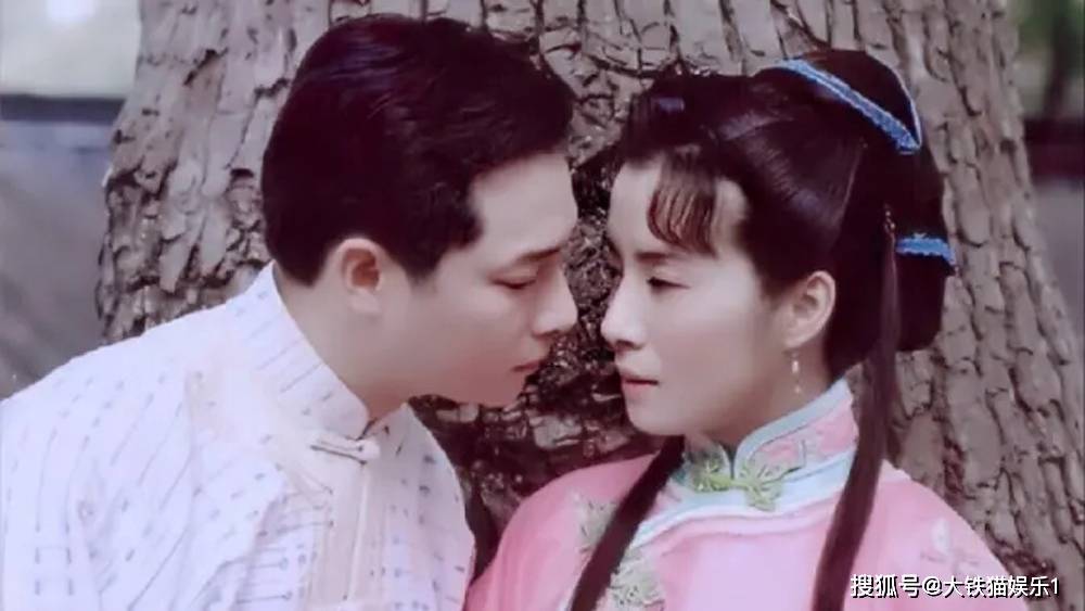 真深:明明心里不爽对方,却演出了深情不已的样子_谢祖武_岳翎_陈乔恩