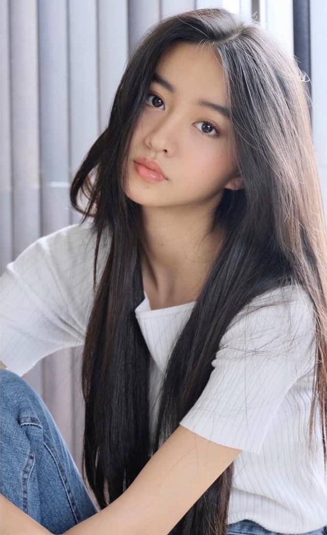 木村光希私服,风格百变可盐可甜,充满青春少女的活力_白色_休闲_黑色