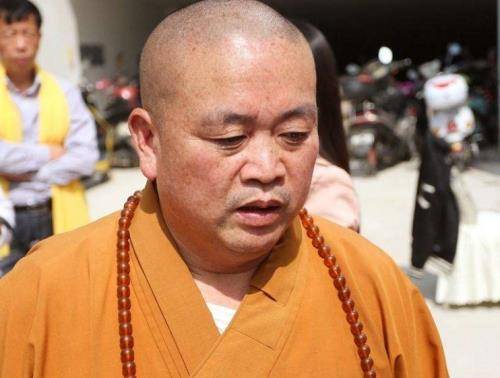 原创少林寺每年香火钱上亿都花哪去了住持释永信我每月就700元