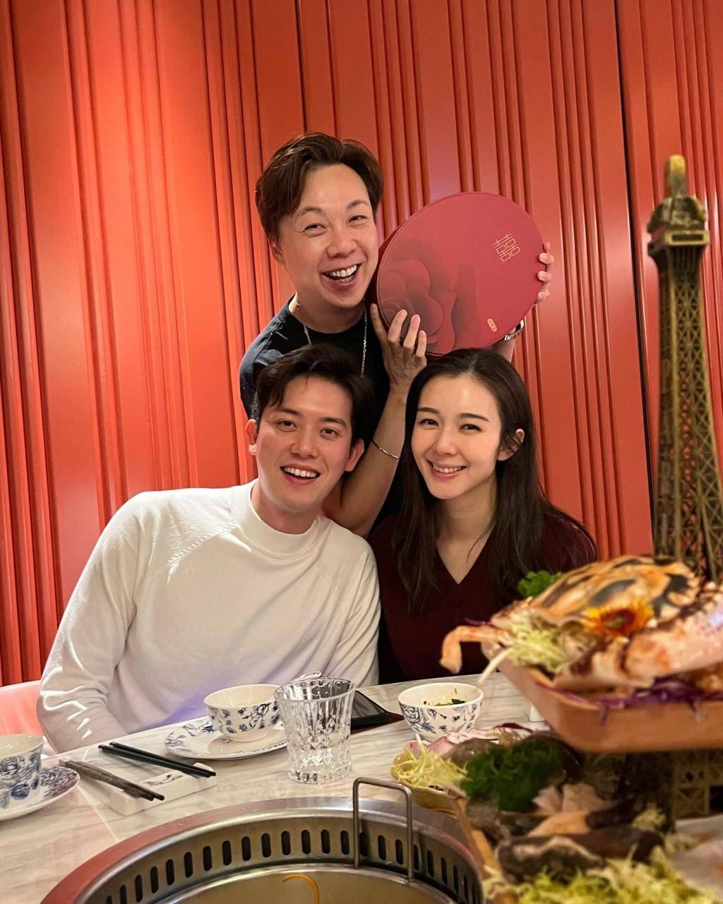 32岁马敏士与飞行员男友盛劲要结婚了吗准妻子麦明诗参加宴会