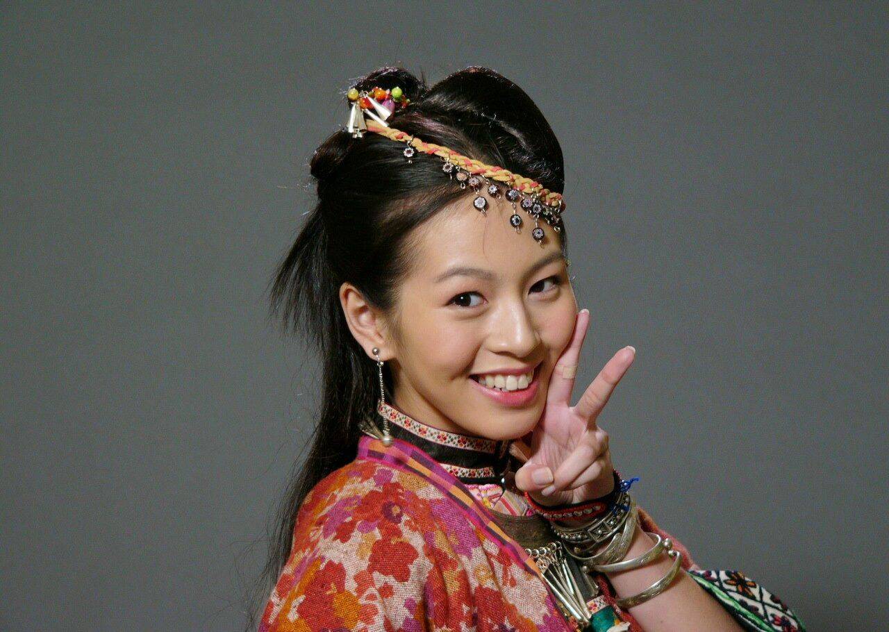 她曾比胡歌刘亦菲红,17岁怀孕后坠落,如今凤凰涅盘重生_刘品言_生活_