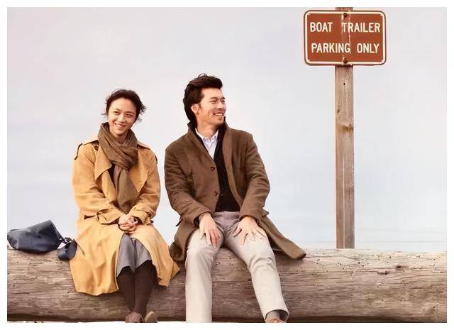 尤其是在与陈永仁的错综复杂的情感交织中,她的表演更是震撼人心.