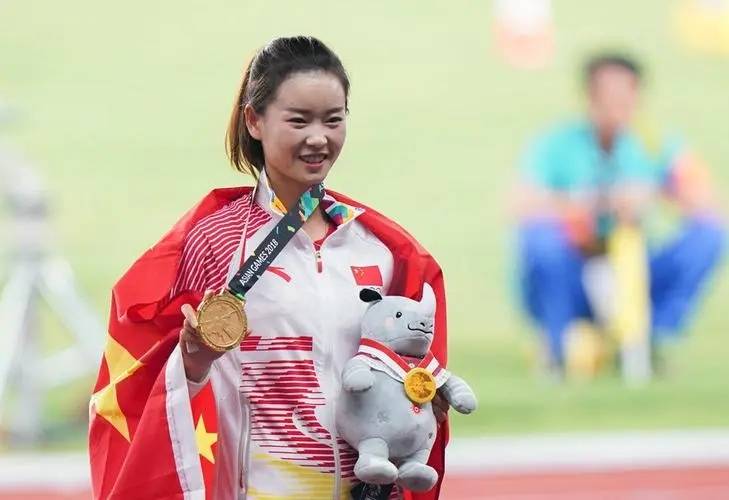 原创杨家玉竞走之路就像她的步伐一样执着而稳健