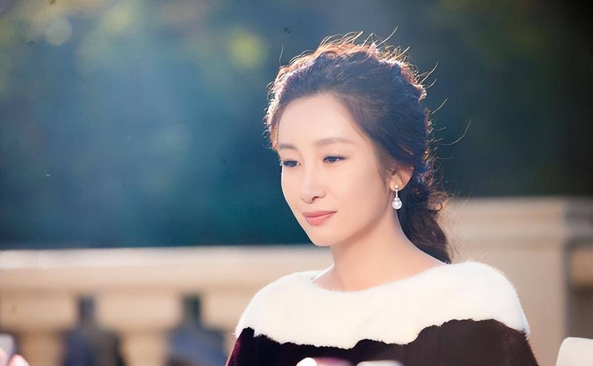 原创秦海璐被相恋4年的李厚霖分手36岁嫁二婚的王新军后苦尽甘来