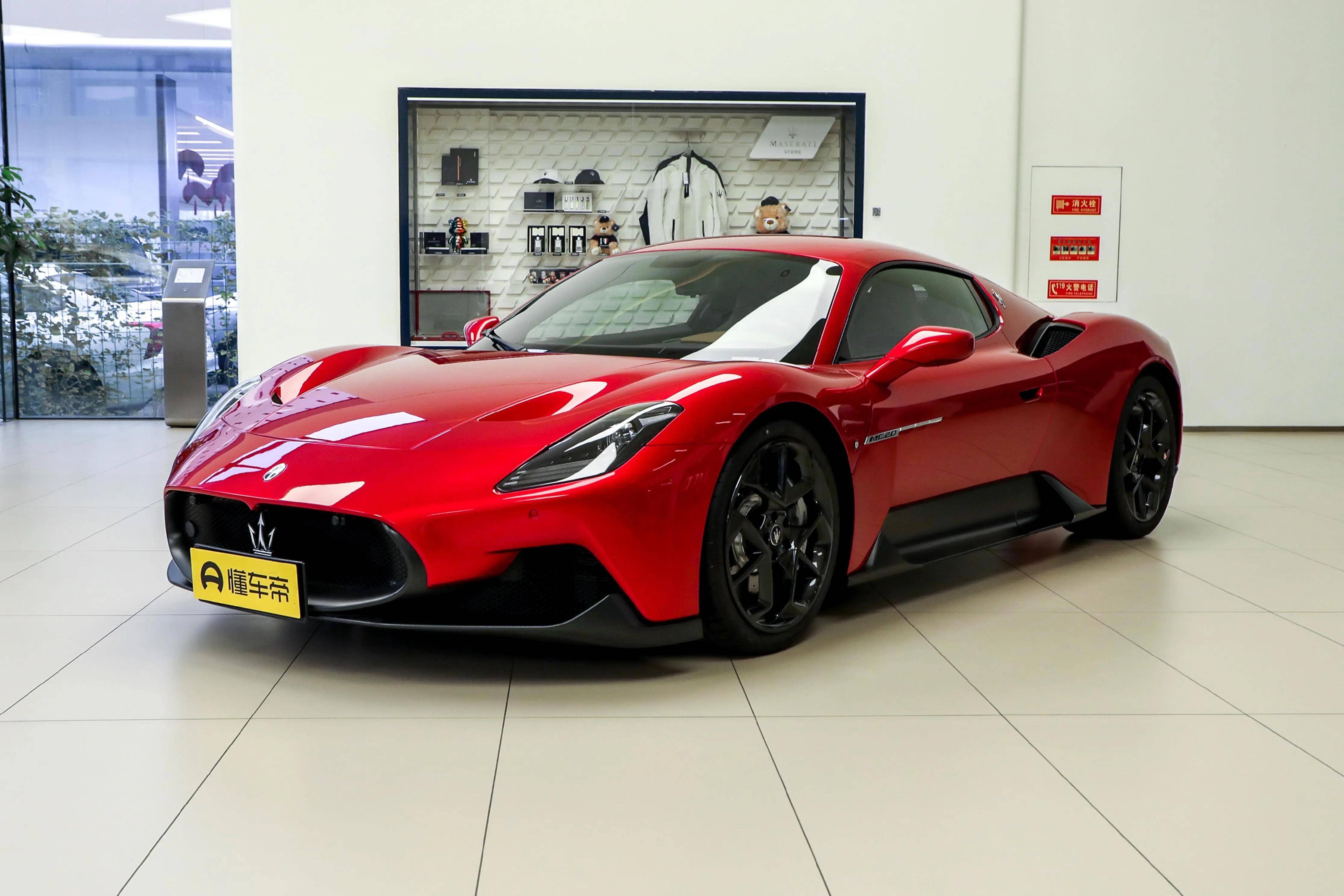 纵使全车贴满"三叉戟"车标,它仍然是那台最不值钱的玛莎拉蒂