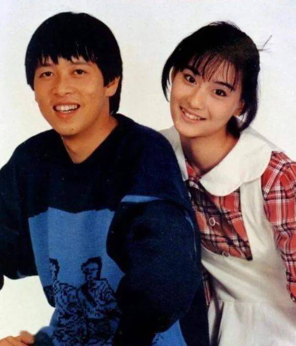 原创张雨生31岁早逝痴情女友10年后才嫁人父母为他和妹妹守墓园