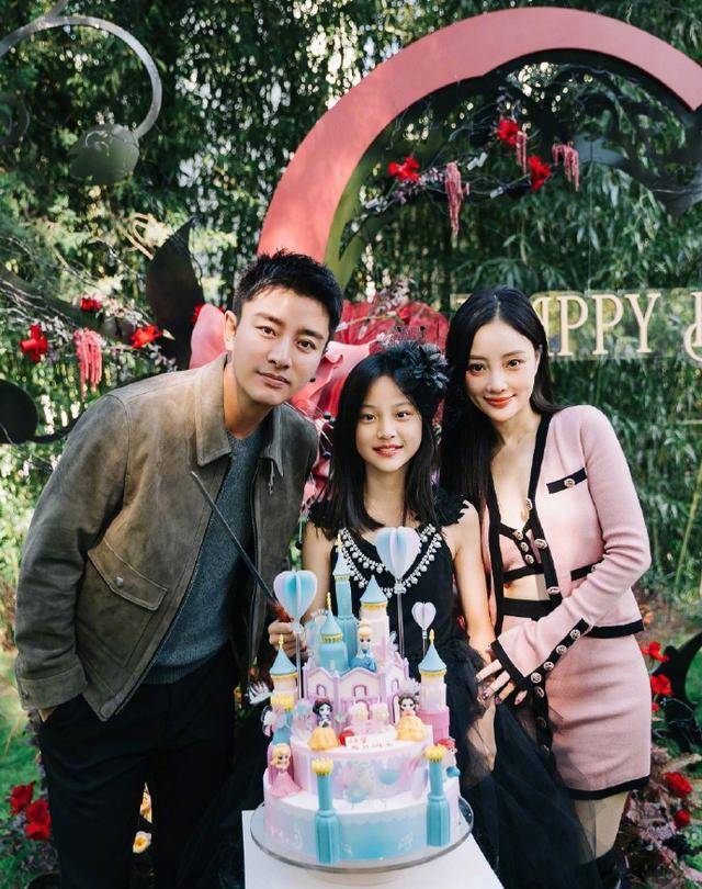 被指因妈妈李小璐受网暴,爸爸贾乃亮也被质疑蹭其热度_网友_孩子_cos