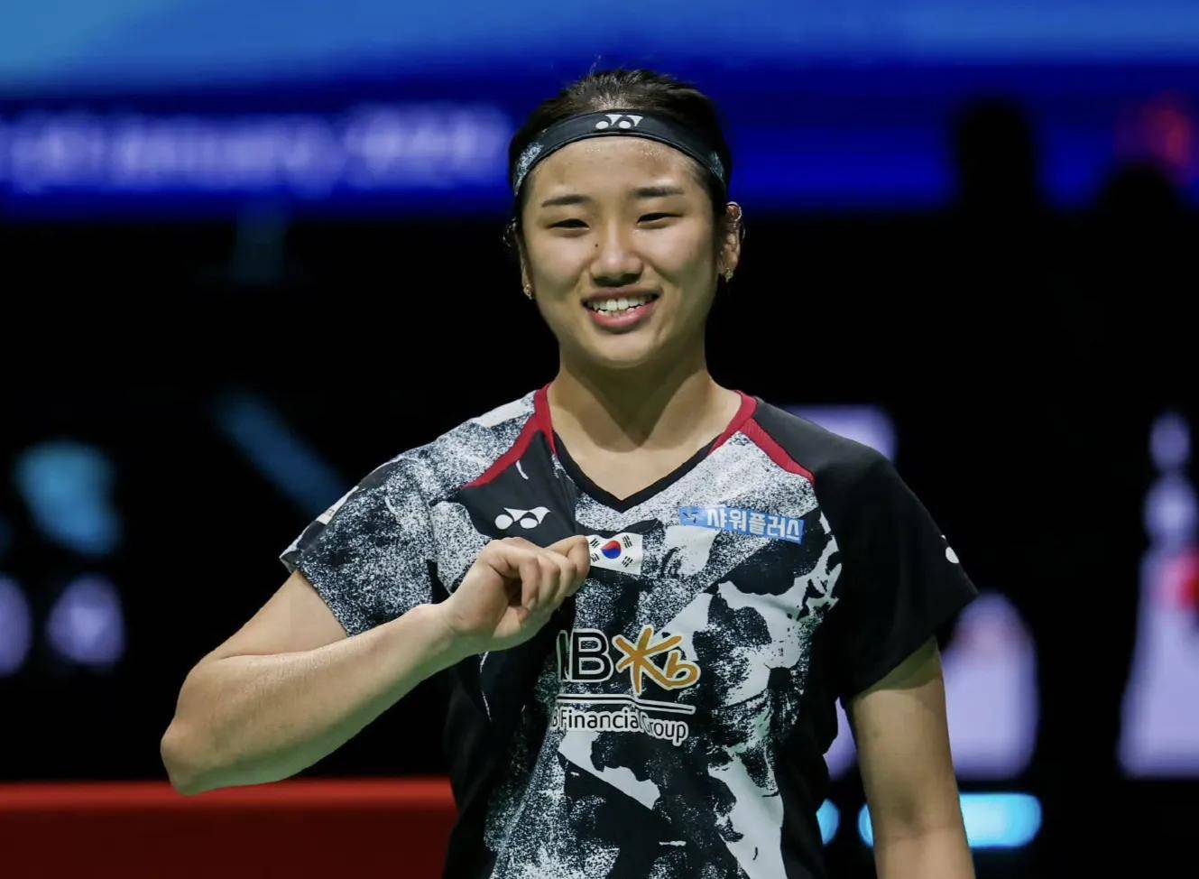 法国羽毛球公开赛10日战报赛程国羽3胜3负石宇奇携凡尘凤凰决赛冲三